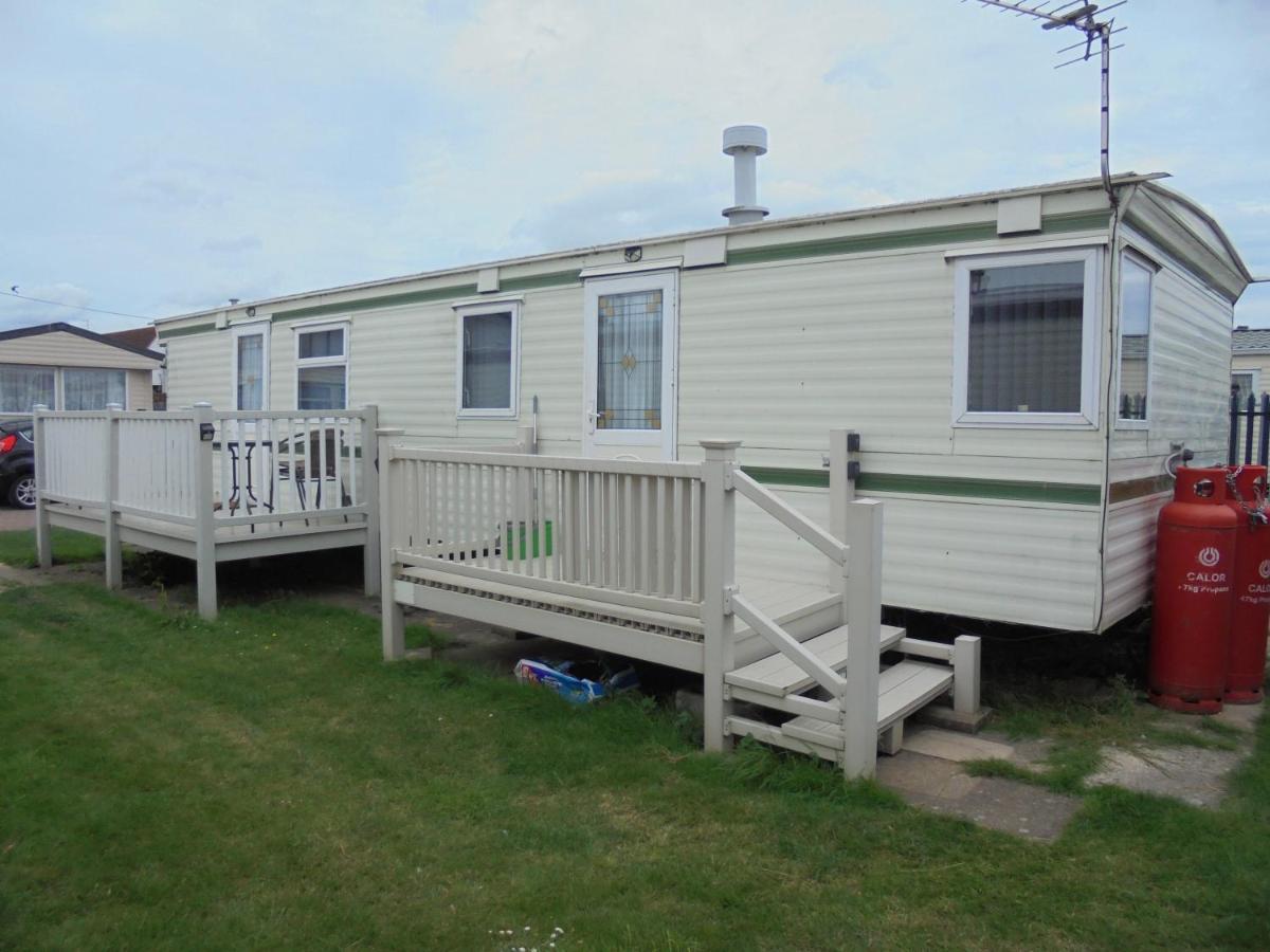 Seaview: The Crown:- 6 Berth, Central Heated, Enclosed Veranda インゴールドメルズ エクステリア 写真
